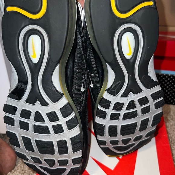 Three pair of LIKE NEW Nike Air Max size 10 - Picture 7 of 15